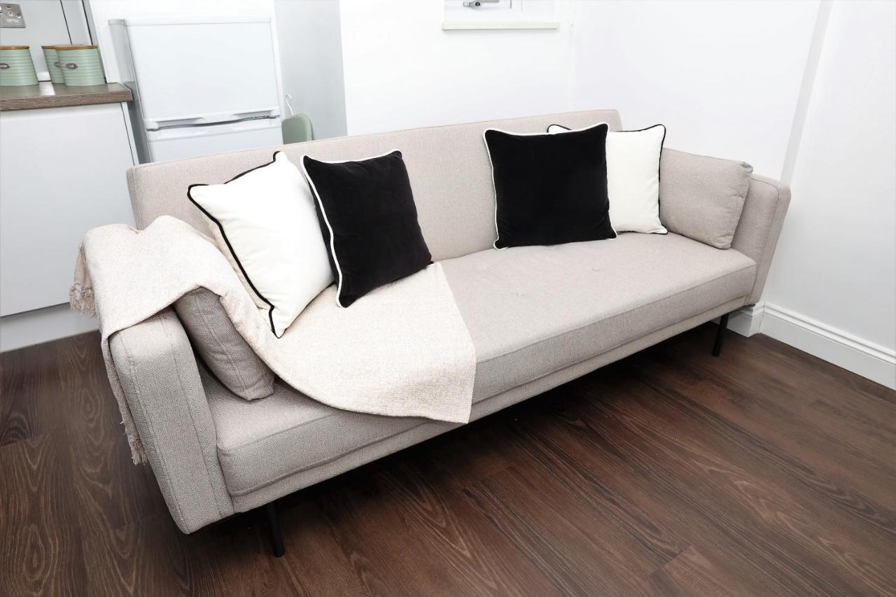 Watford Luxury 1 Bed Flat - Free Parking Apartment Ngoại thất bức ảnh