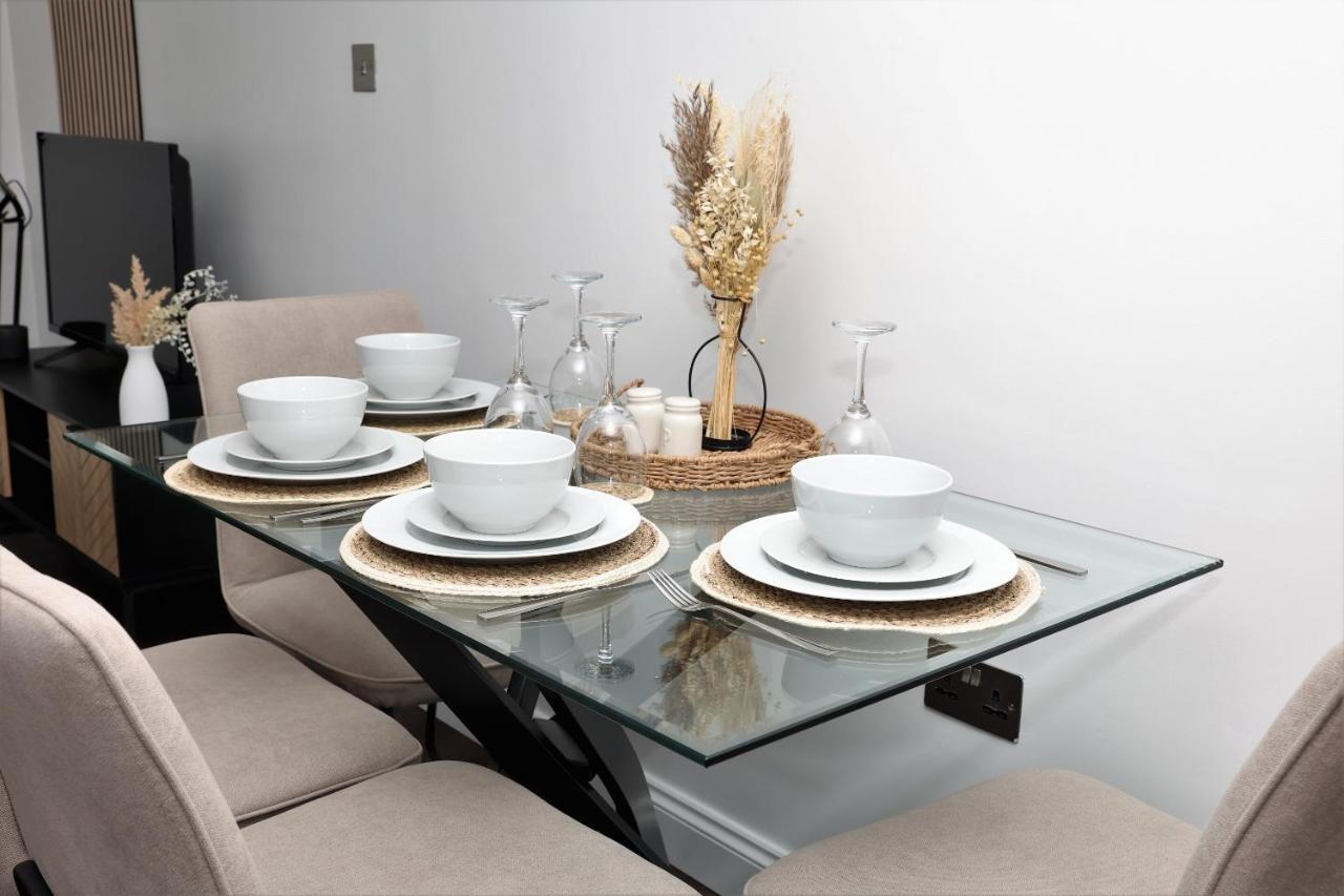 Watford Luxury 1 Bed Flat - Free Parking Apartment Ngoại thất bức ảnh